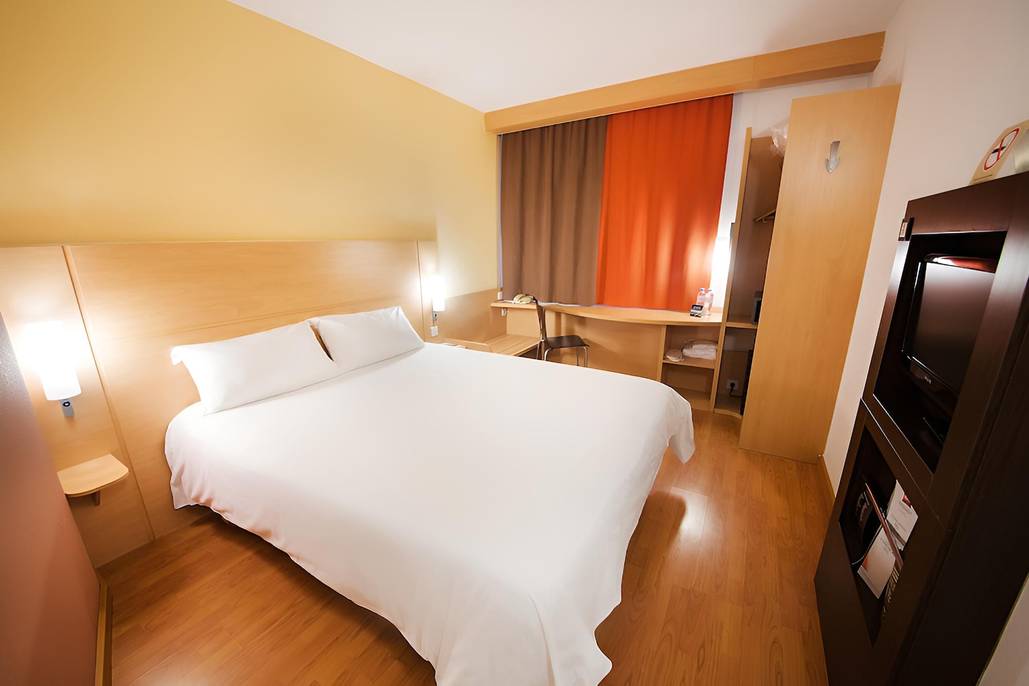 Standard Room, 1 Double Bed photo 3