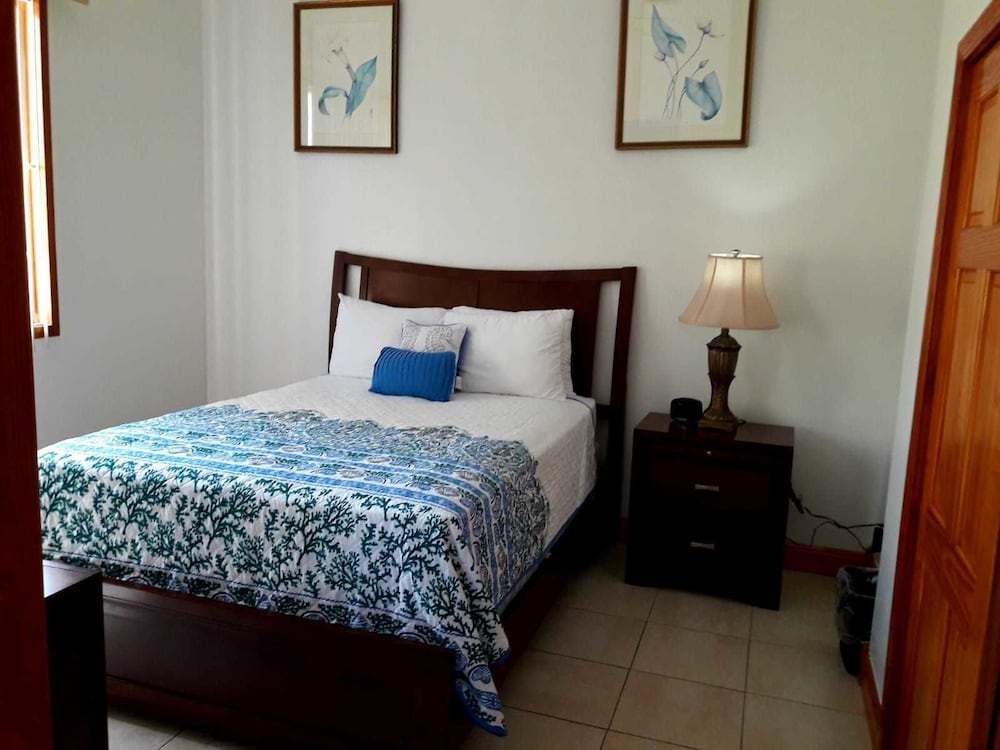 Family Condo, 2 Queen Beds, Courtyard View