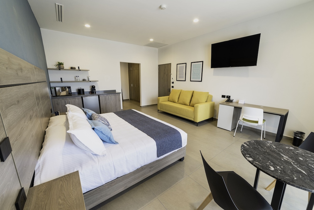 Superior Suite, 1 King Bed with Sofa bed