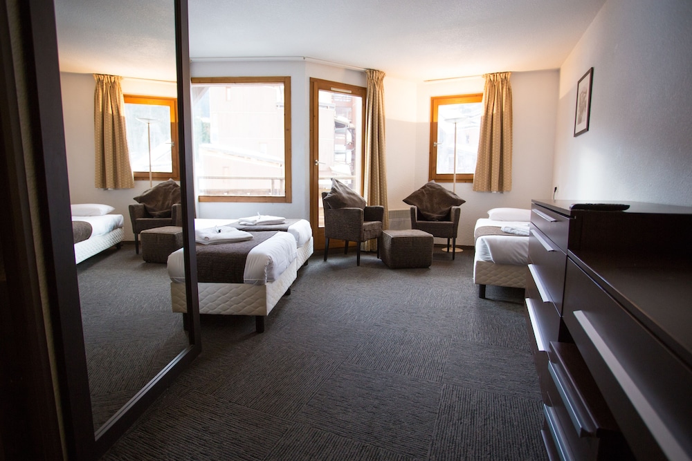 Triple Room, Balcony photo 2