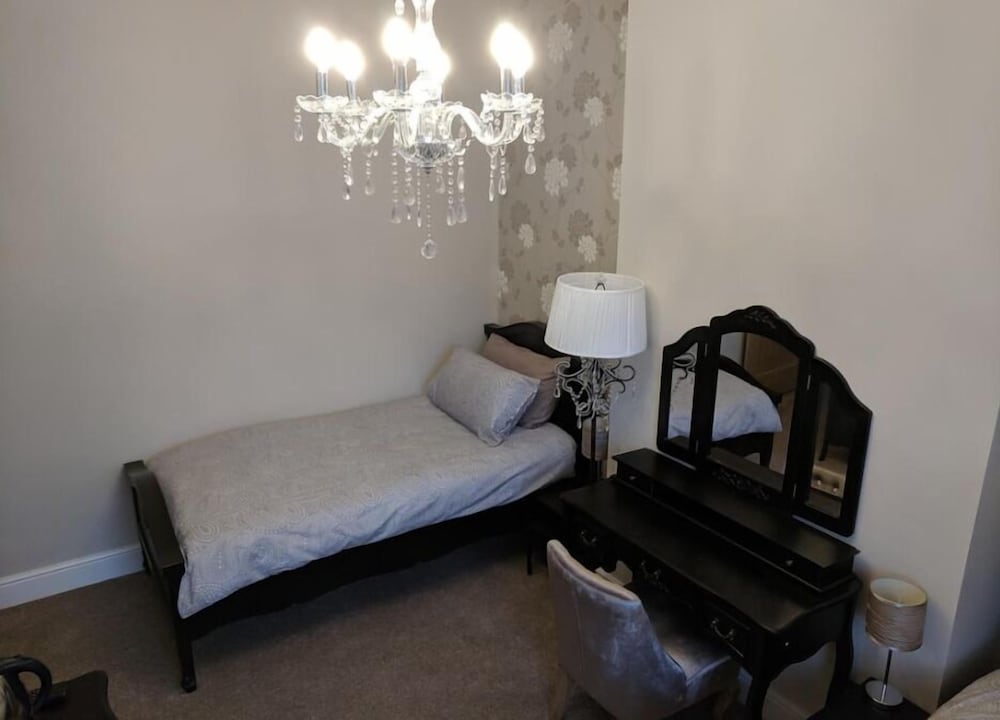 Deluxe Twin Room photo 3