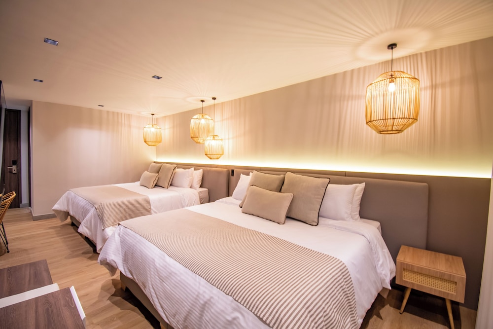Deluxe Quadruple Room