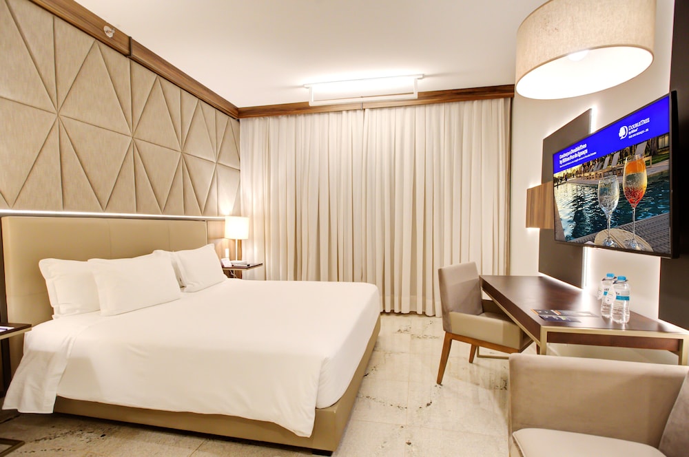 Deluxe Room, 1 Bedroom - Photo 1
