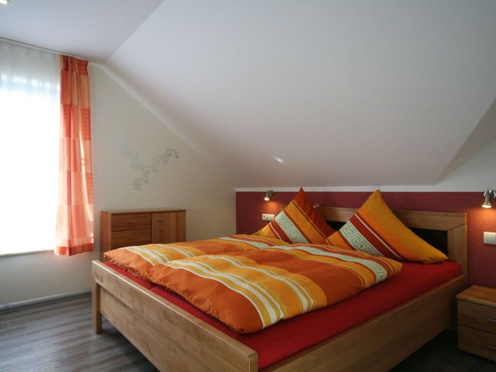 Apartment photo 2
