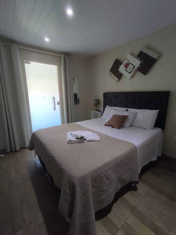 Panoramic Room - Photo 2