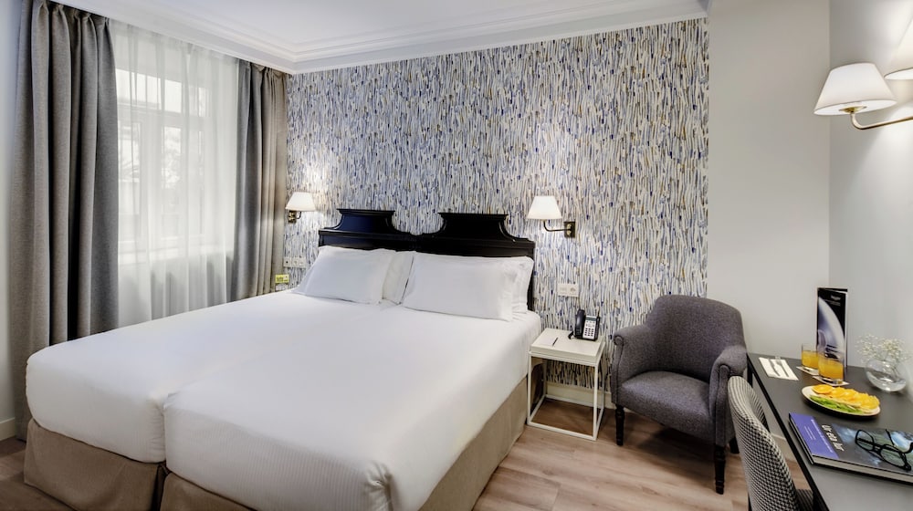 Classic Twin Room - Photo 1