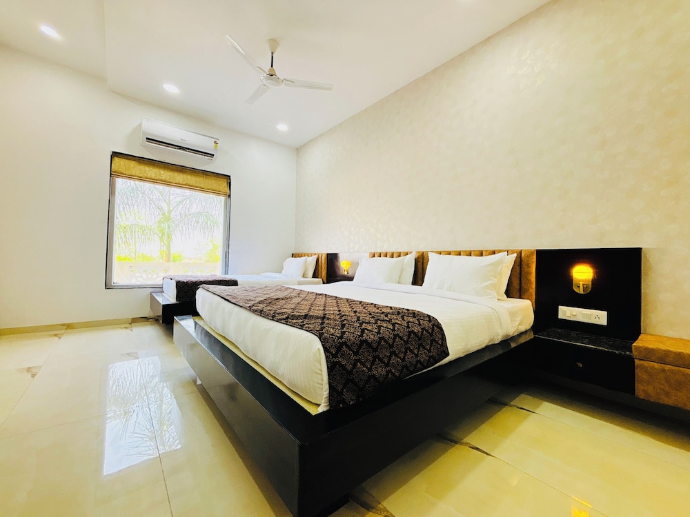 Executive Room photo 3