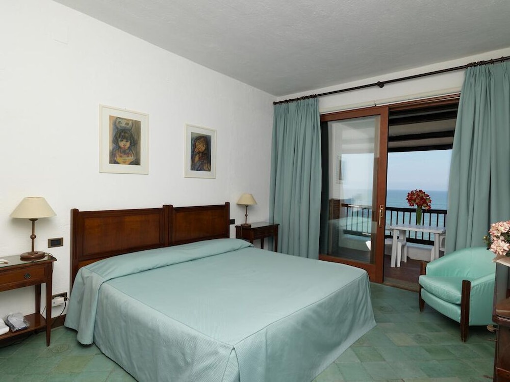 Standard Double or Twin Room, Sea View - Photo 7