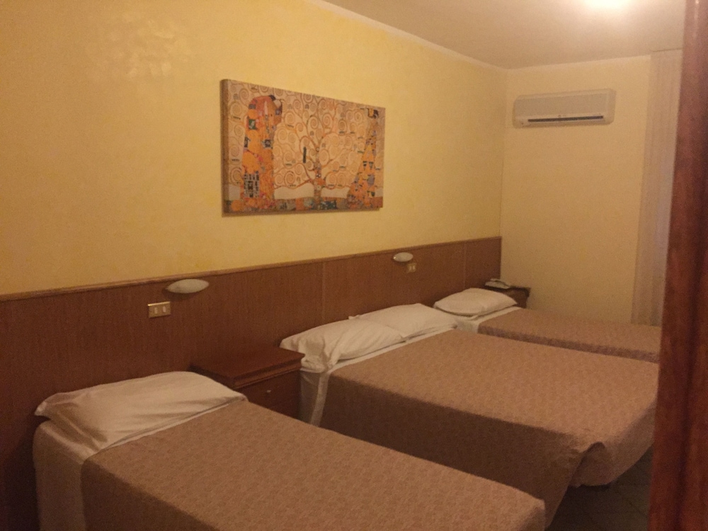 Double Or Twin Room photo 1