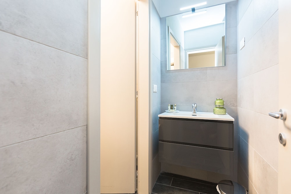 Business Double Room Single Use photo 3