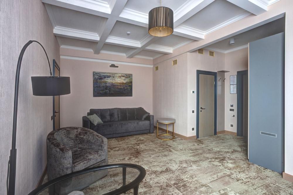 Suite Neoclassic photo 1