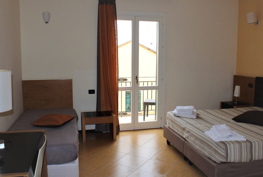Triple Room - Photo 3