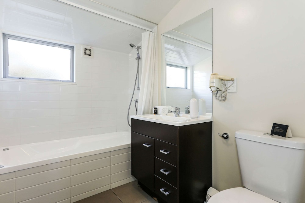 Suite, Multiple Beds, Non Smoking (2 Bedroom, King)