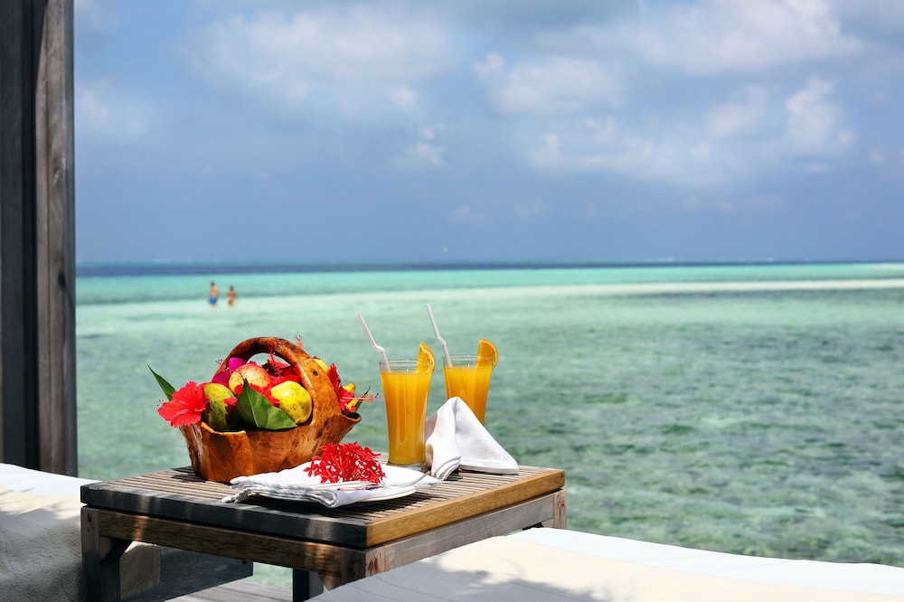 Villa, Overwater photo 3