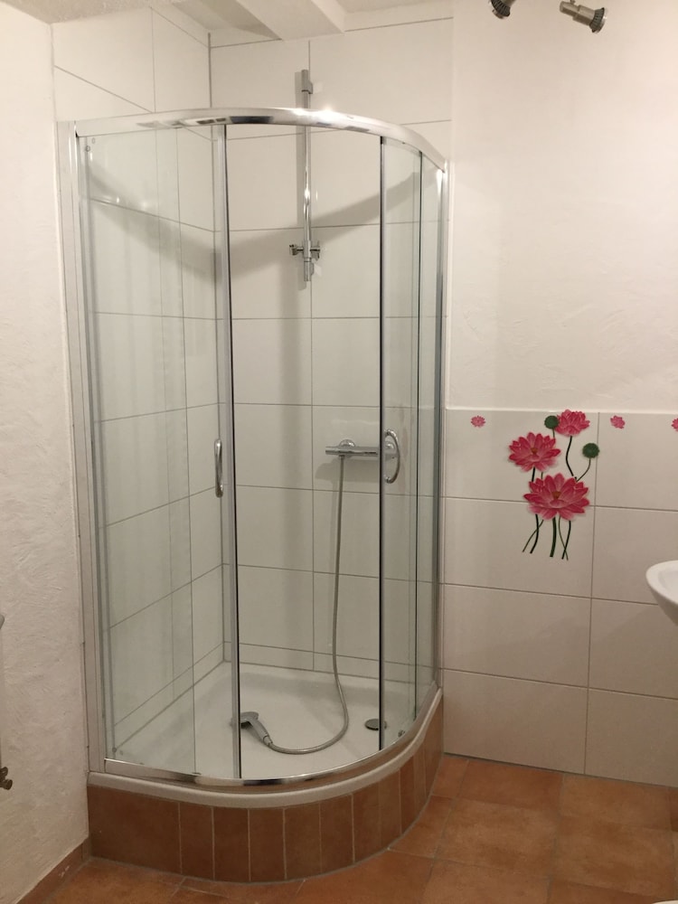Basic Double Room (Private Bathroom Outside Room) photo 3