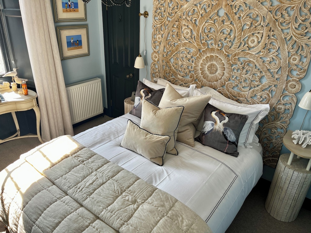 Coastal Room