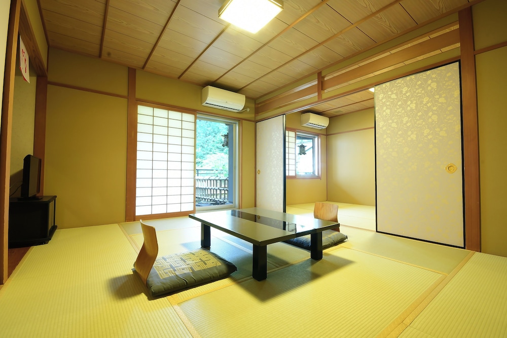 Family Room, Non Smoking, Garden View photo 1