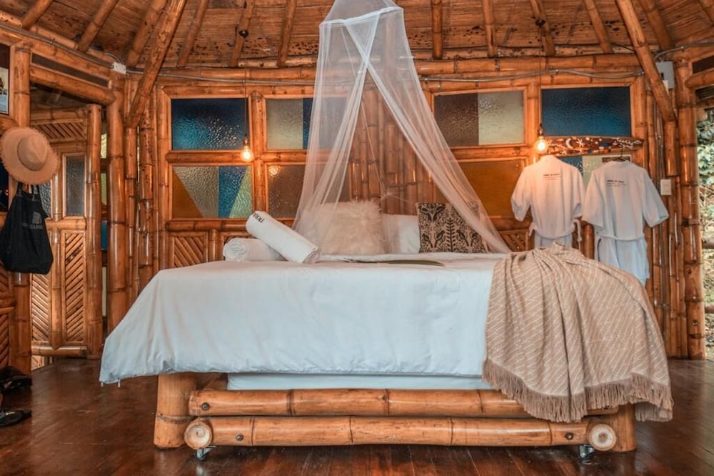 Elite Bungalow, Multiple Beds photo 3