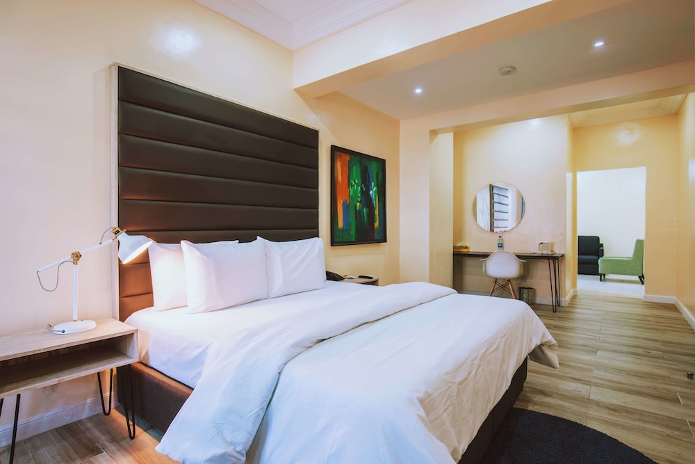 Suite, 1 King Bed
