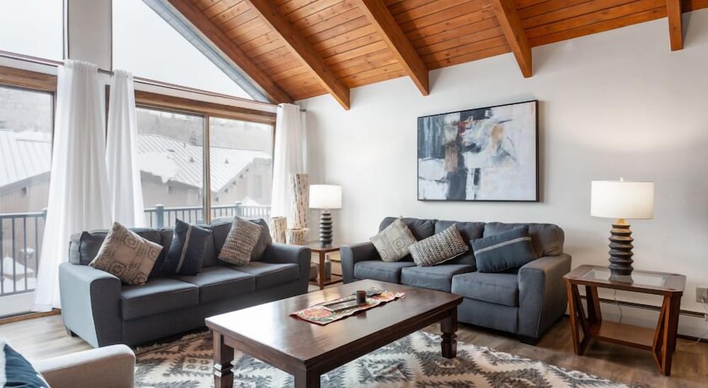 Condo, 4 Bedrooms