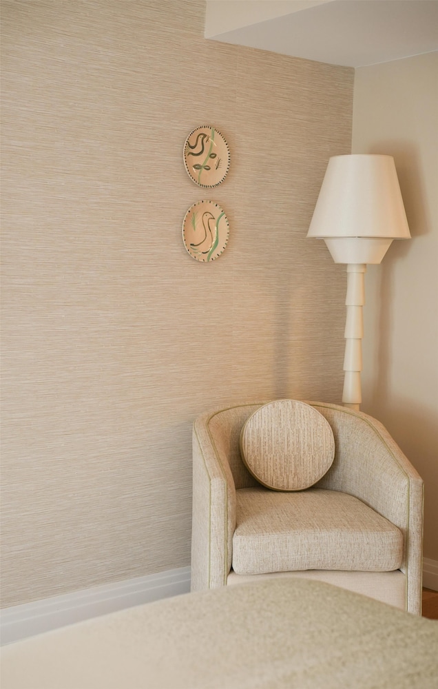 Executive Room - Photo 5