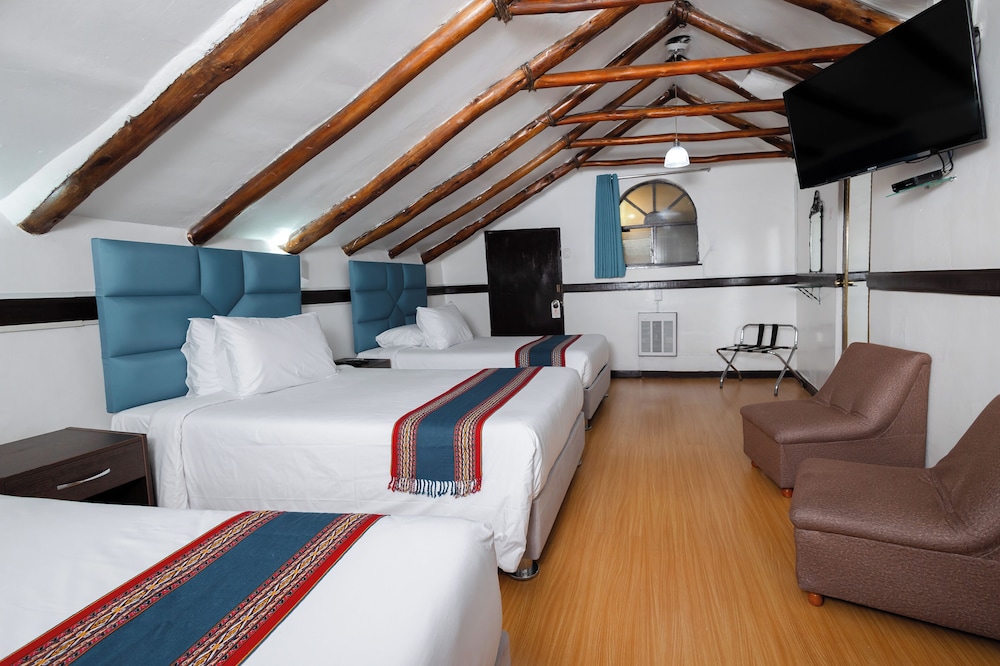Economy Triple Room