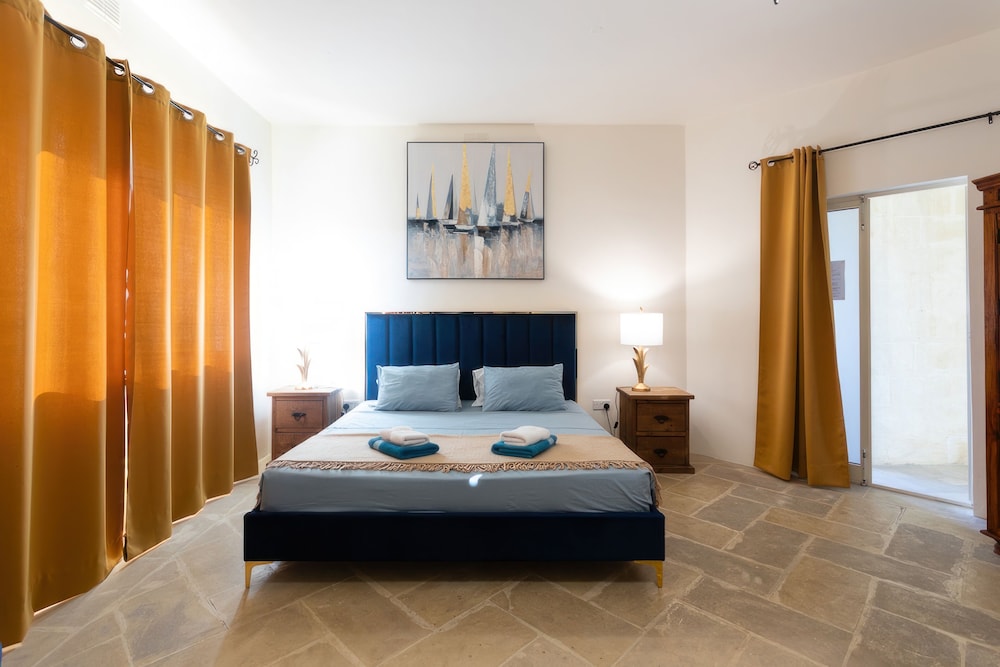 Premium Double Room photo 3