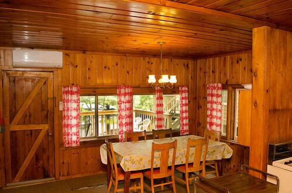 Cabin, 3 Bedrooms (Cabin 5 or 15) photo 3
