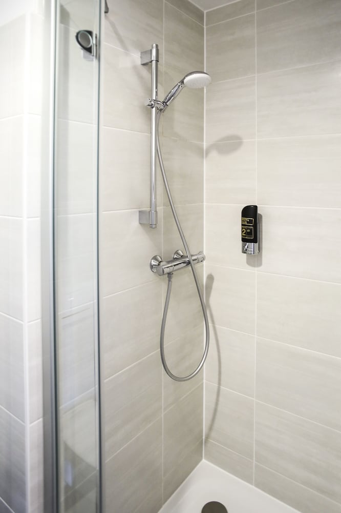 Double Room - Photo 13
