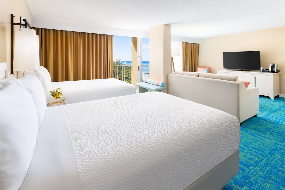 Junior Suite, 2 Double Beds, Partial Ocean View - Photo 1