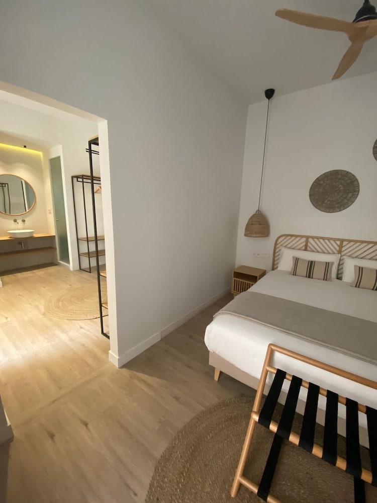 Superior Triple Room photo 3