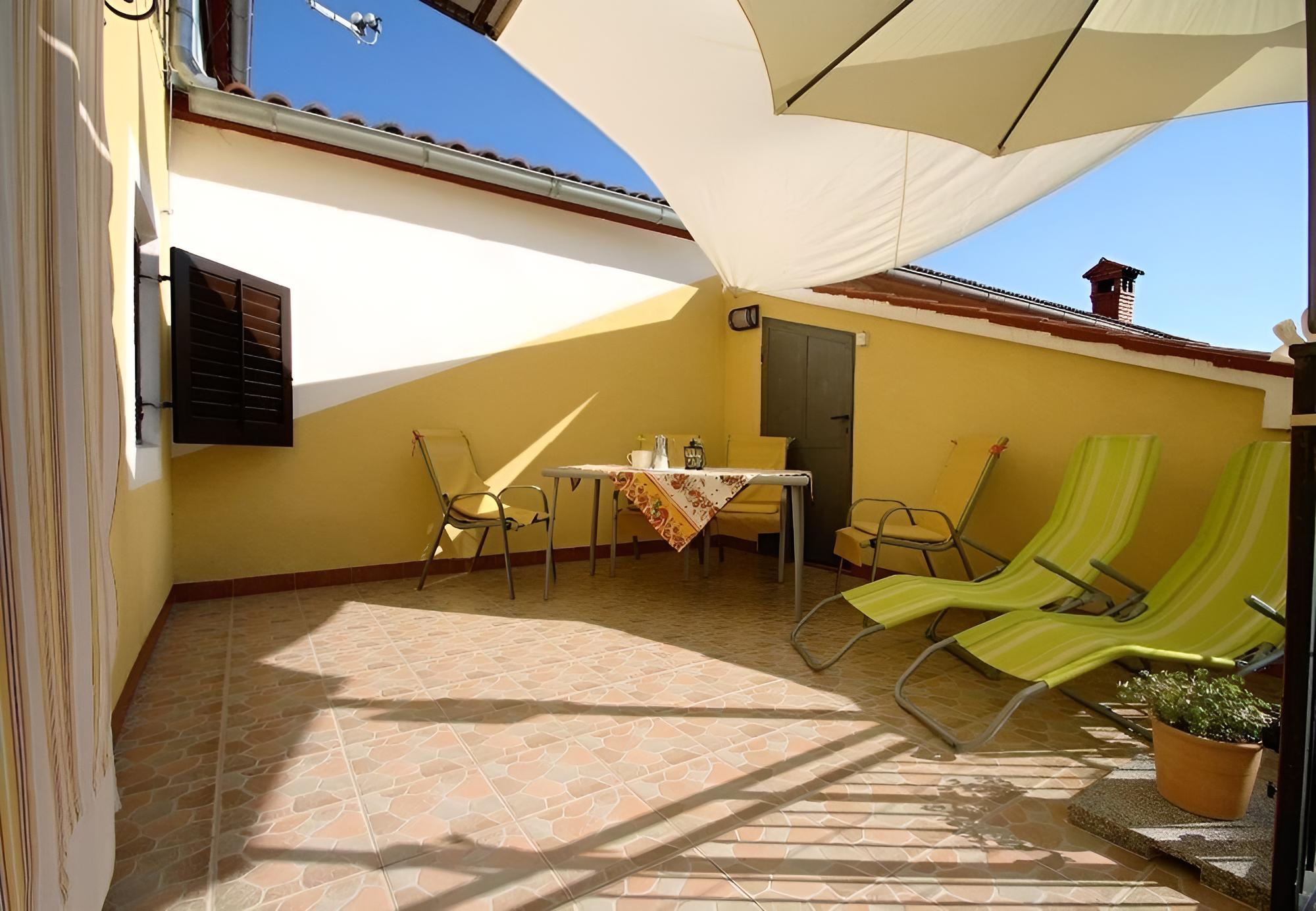House (BoSi - free parking - H(2+2)) photo 2