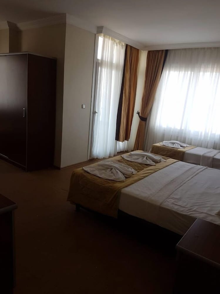 Junior Quadruple Room, Sea View