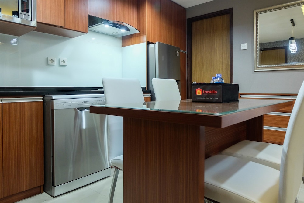 Room - Photo 17