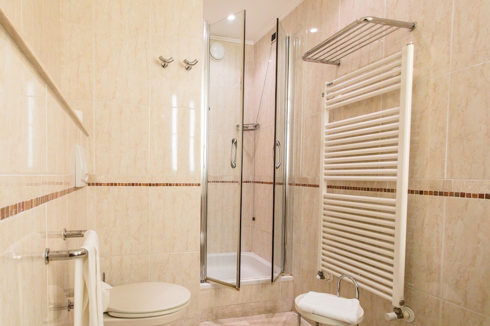 Standard Double Room, Balcony - Photo 5