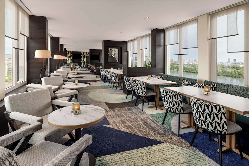 Superior Suite, Multiple Beds (Waterfront), photo 6