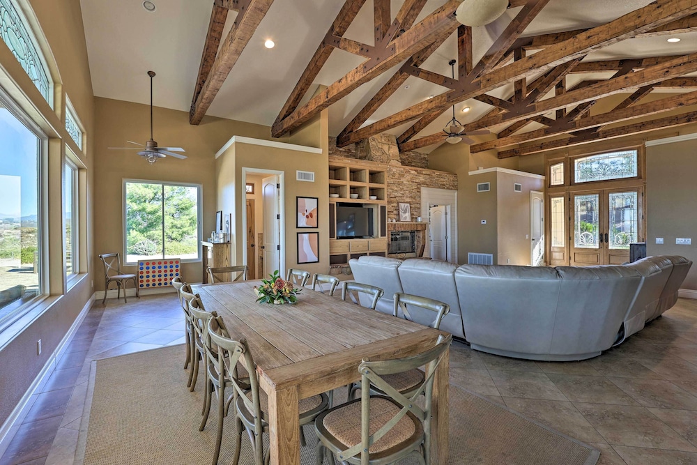 House (5 Bedrooms) photo 2