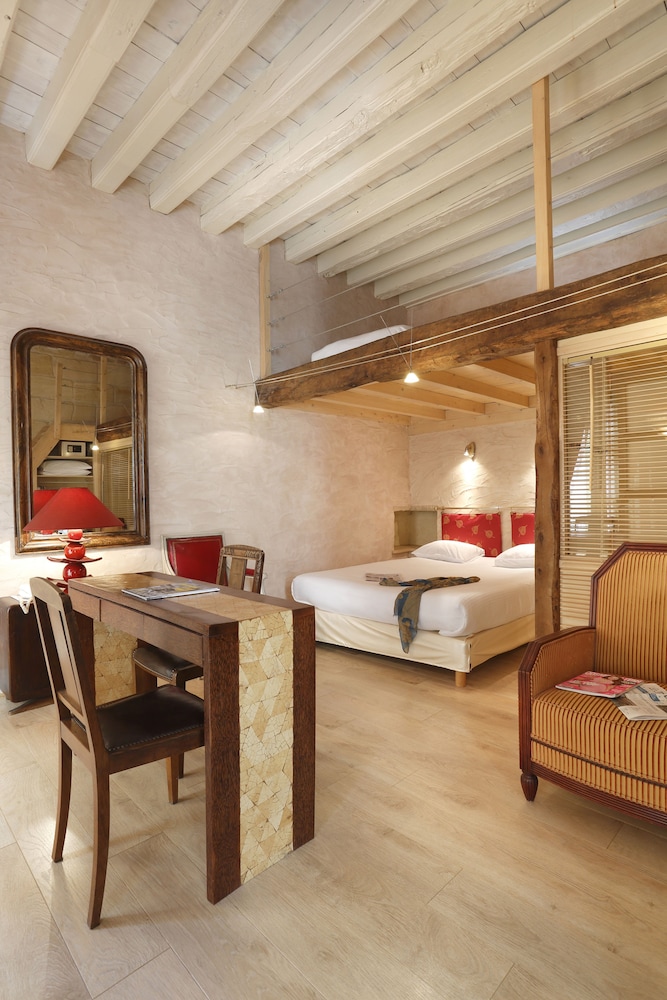 Superior Double Room - Photo 9