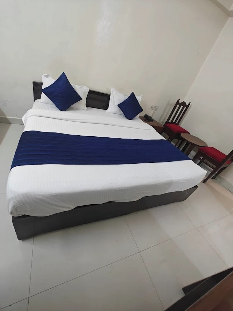 Deluxe Single Room, City View photo 3