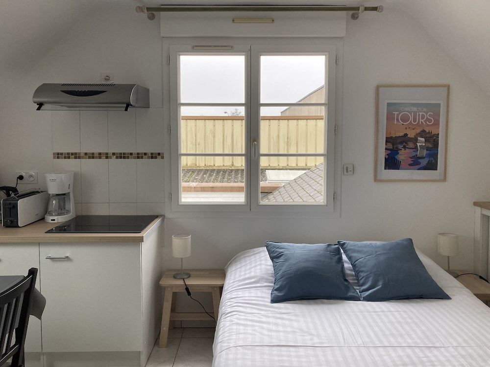 Basic Studio, Ensuite photo 1