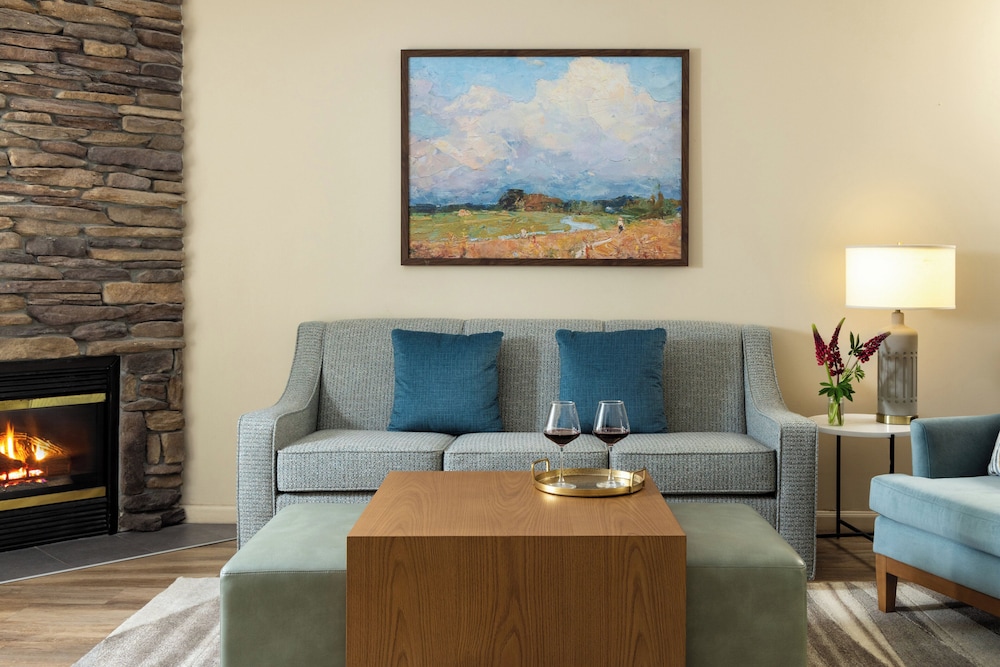 Suite, 2 Bedrooms, Annex Building photo 3