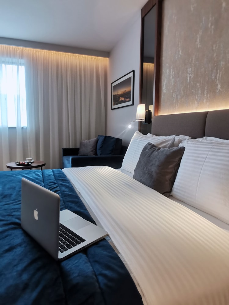 Superior Room - Photo 10