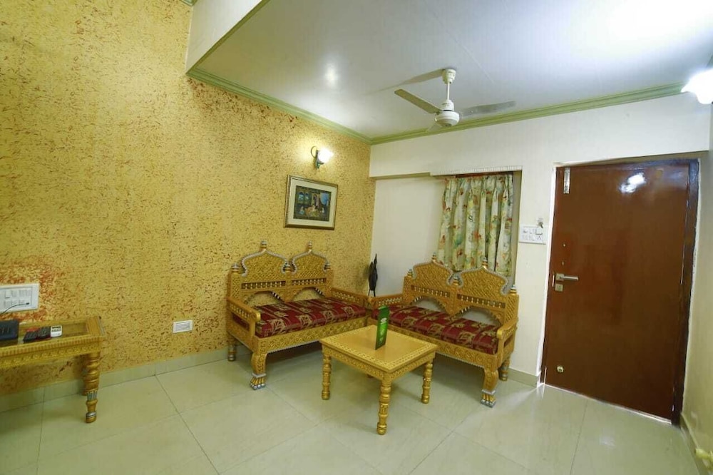 Suite Room Only for Couple & Family - Photo 7
