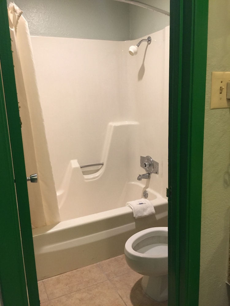 Standard Room photo 3