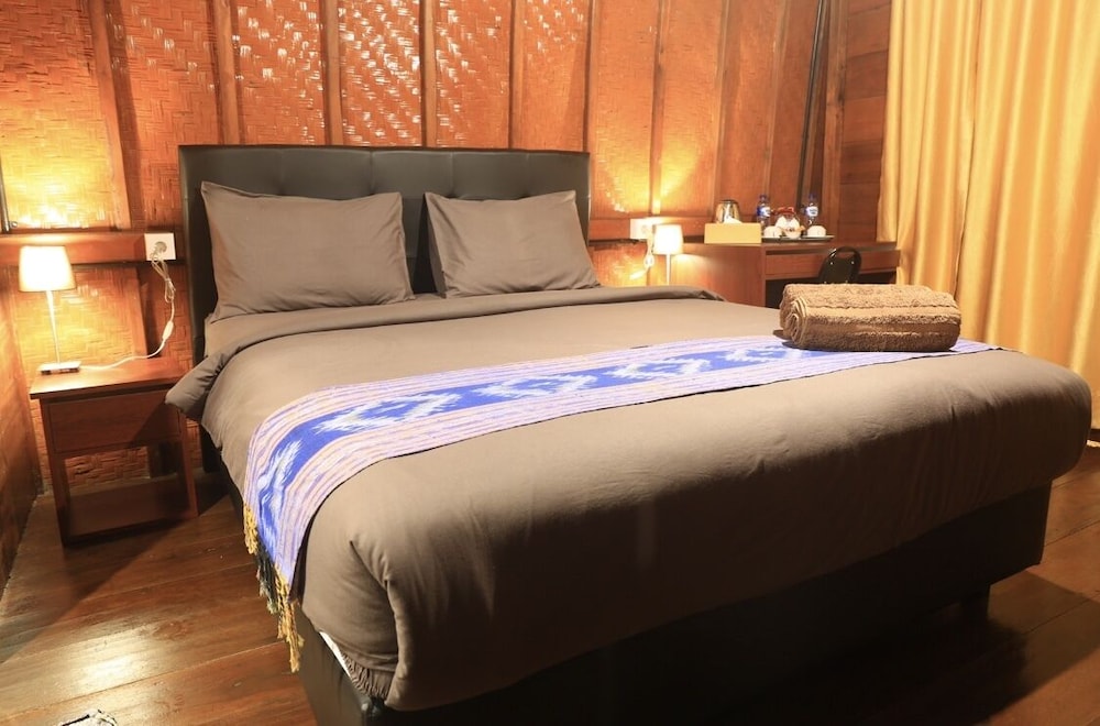 Lodge 3 Bedrooms (Marriage Certificate Required for Couples) photo 1