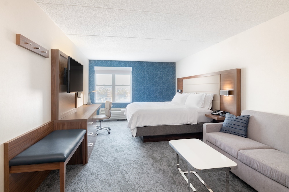 Standard Room, 1 King Bed with Sofa bed - Photo 1
