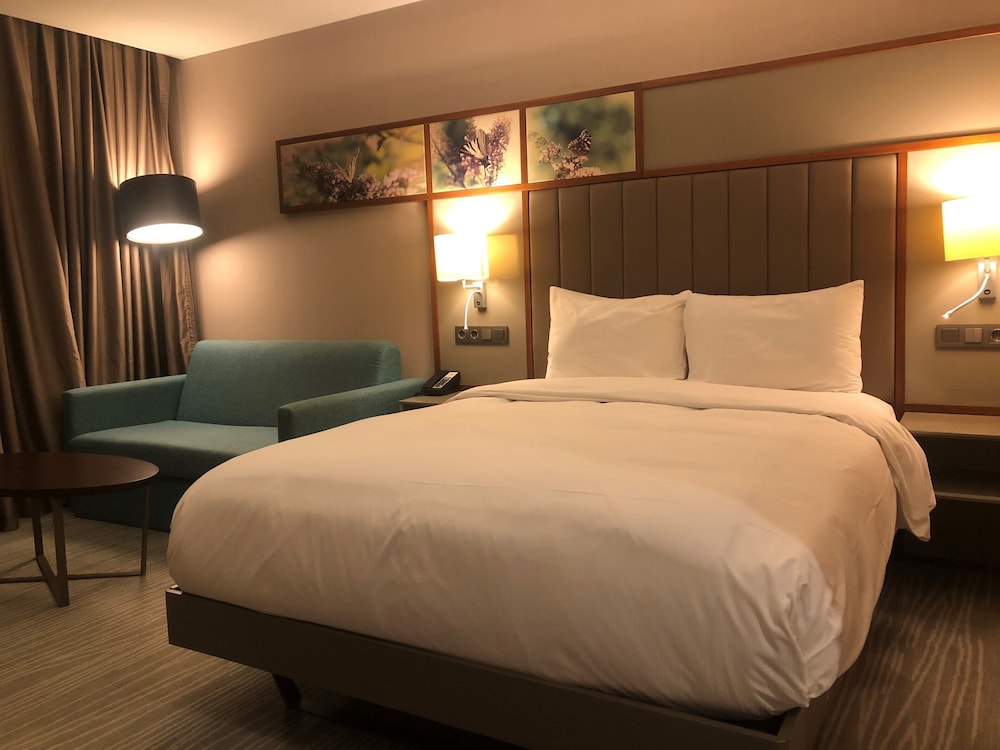 Family Room, 1 Queen Bed photo 2