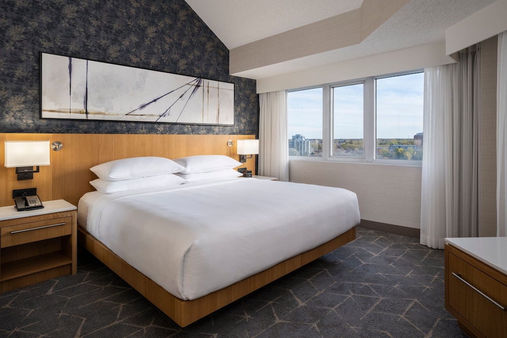 Executive Suite, 1 Bedroom - Photo 4