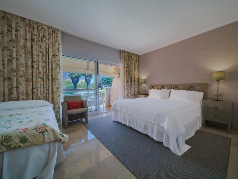 Habitación Doble (Con Cama Extra)