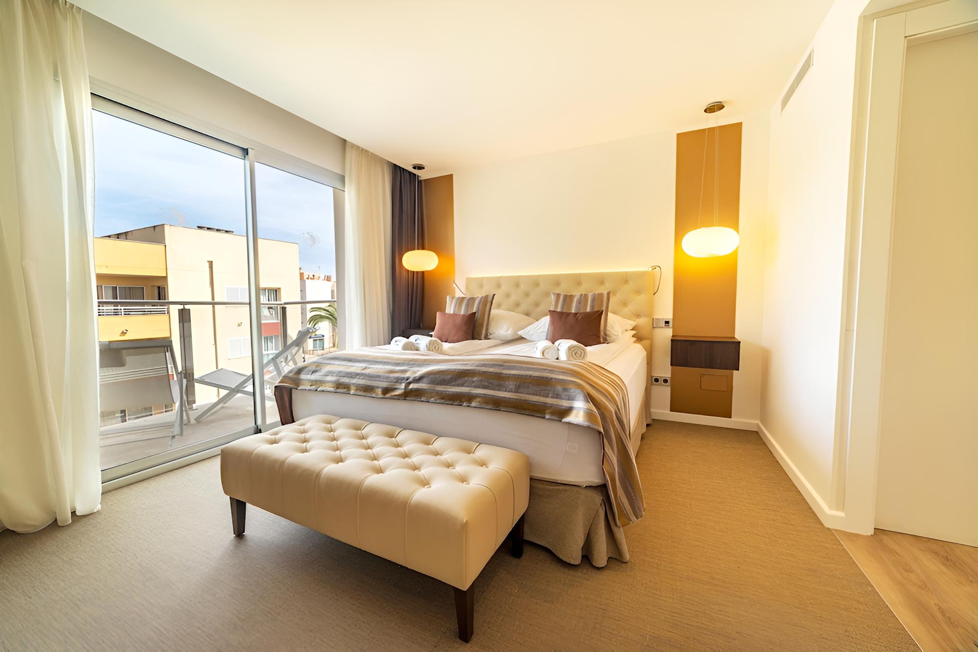Deluxe Room (Superior) photo 2